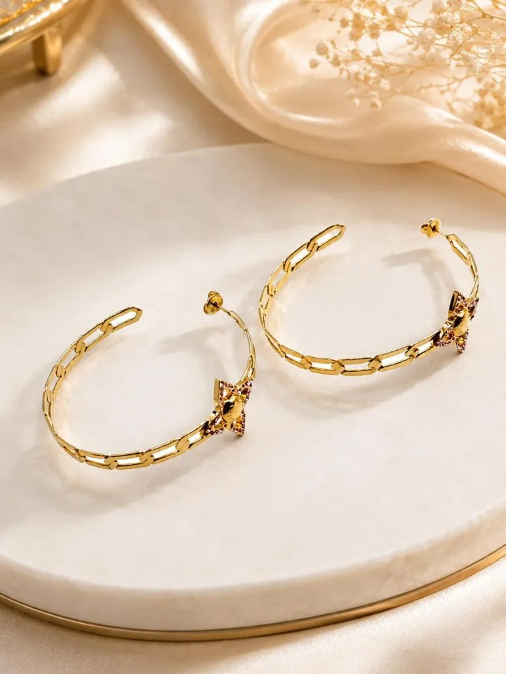 Authentic Louis Vuitton Idylle Blossom Hoop Earrings Gold Tone Crystal Monogram
